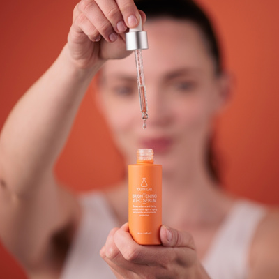 /filemanager/products/Brightening/vitc serum 3.jpg